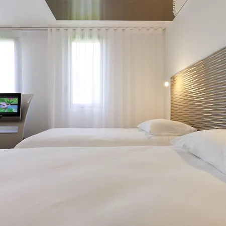 Hotel Ibis Styles Lille Aeroport 3*