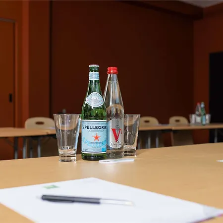 Ibis Styles Lille Aéroport Hotel 3*