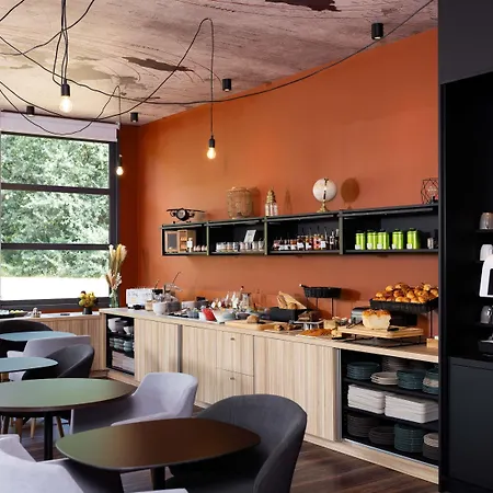 Отель Ibis Styles Lille Aeroport Лескен