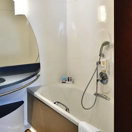Ibis Styles Lille Aeroport Отель